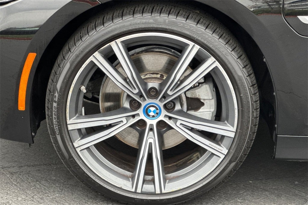 2023 BMW 3 Series 330e xDrive