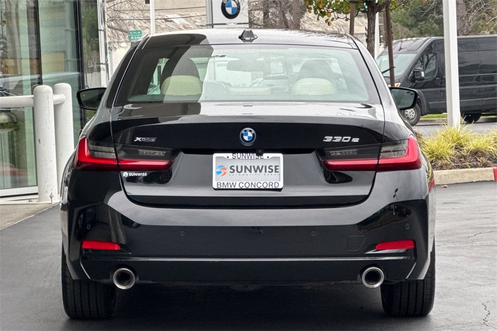 2023 BMW 3 Series 330e xDrive