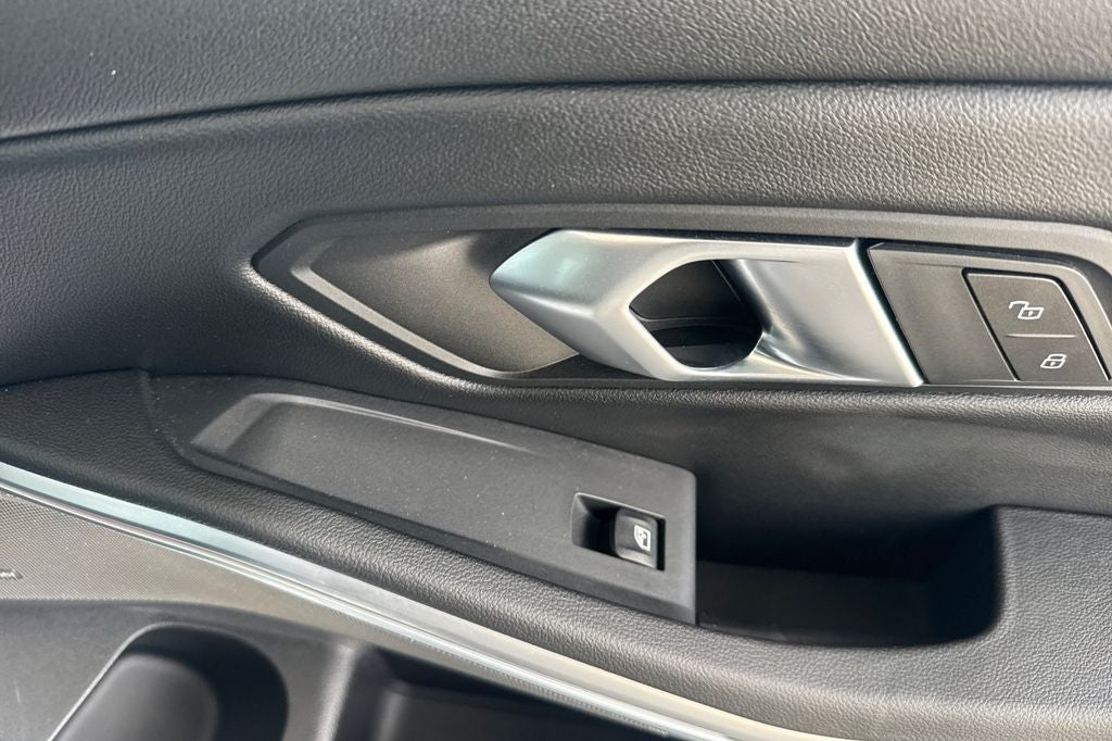 2025 BMW 3 Series M340i