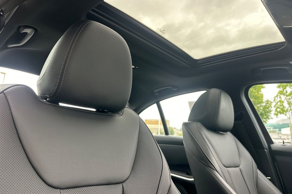 2025 BMW 3 Series M340i