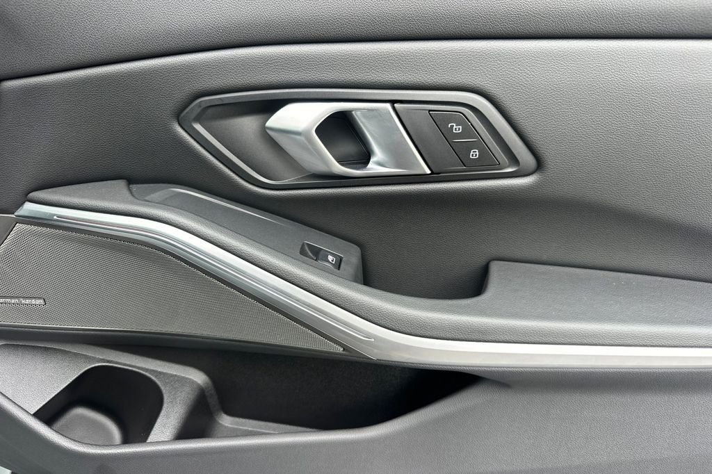2025 BMW 3 Series M340i