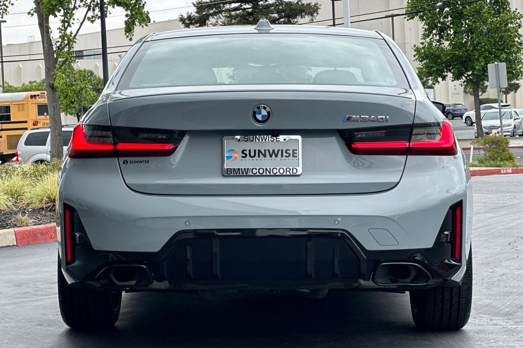 2025 BMW 3 Series M340i