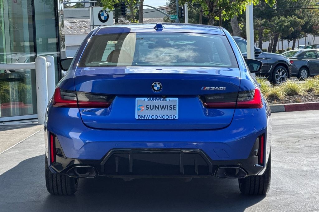 2025 BMW 3 Series M340i