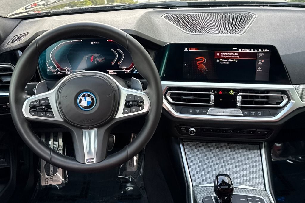 2022 BMW 3 Series 330e iPerformance