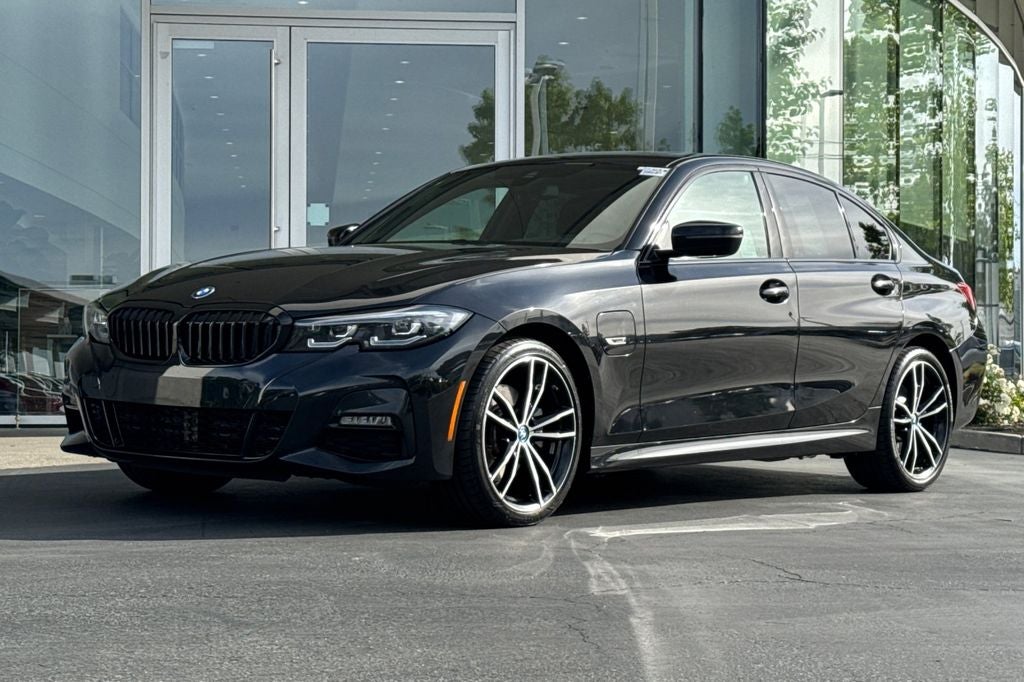2022 BMW 3 Series 330e iPerformance