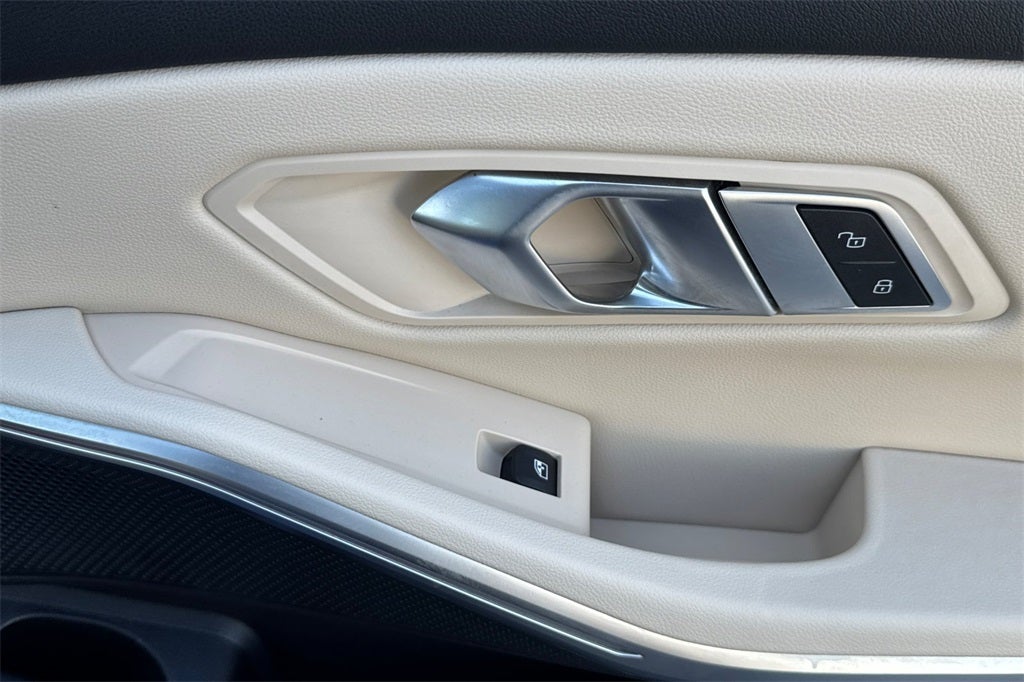 2022 BMW 3 Series 330e iPerformance