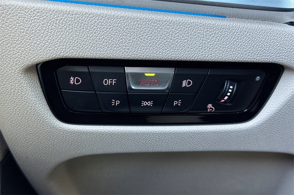 2022 BMW 3 Series 330e iPerformance