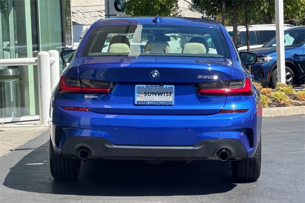 2022 BMW 3 Series 330e iPerformance