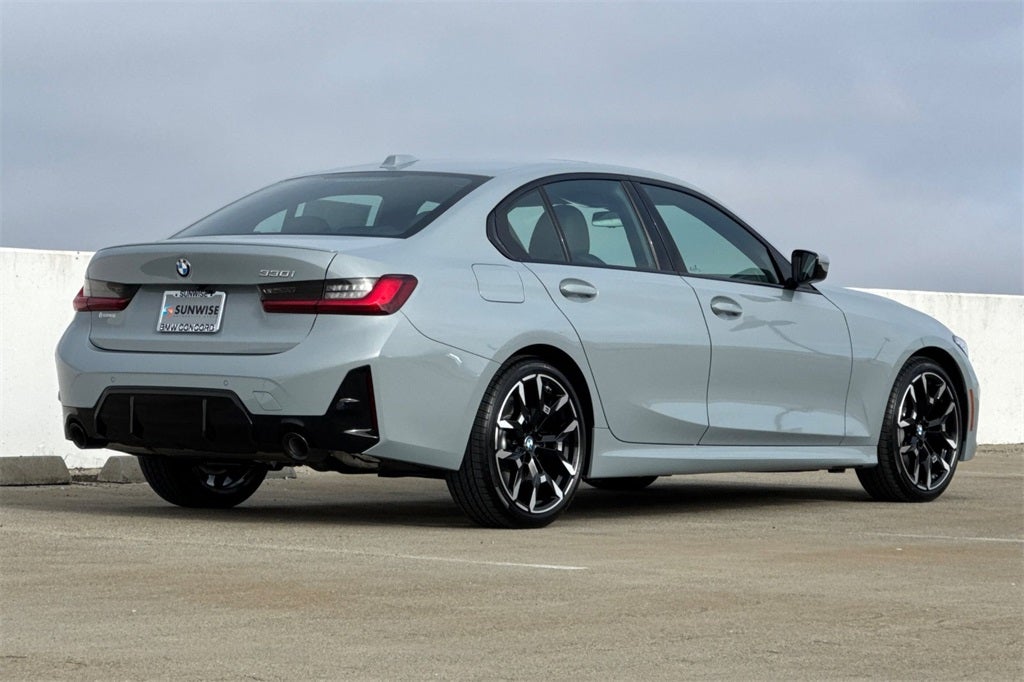 2026 BMW 3 Series 330i