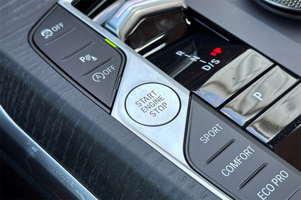 2026 BMW 3 Series 330i