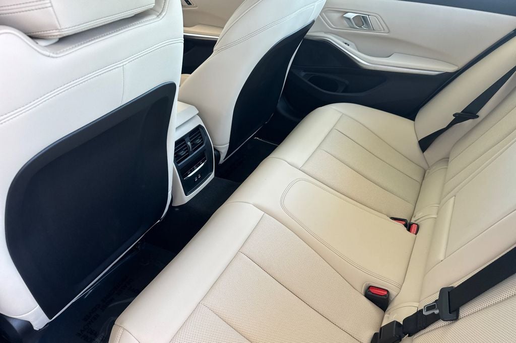 2026 BMW 3 Series 330i