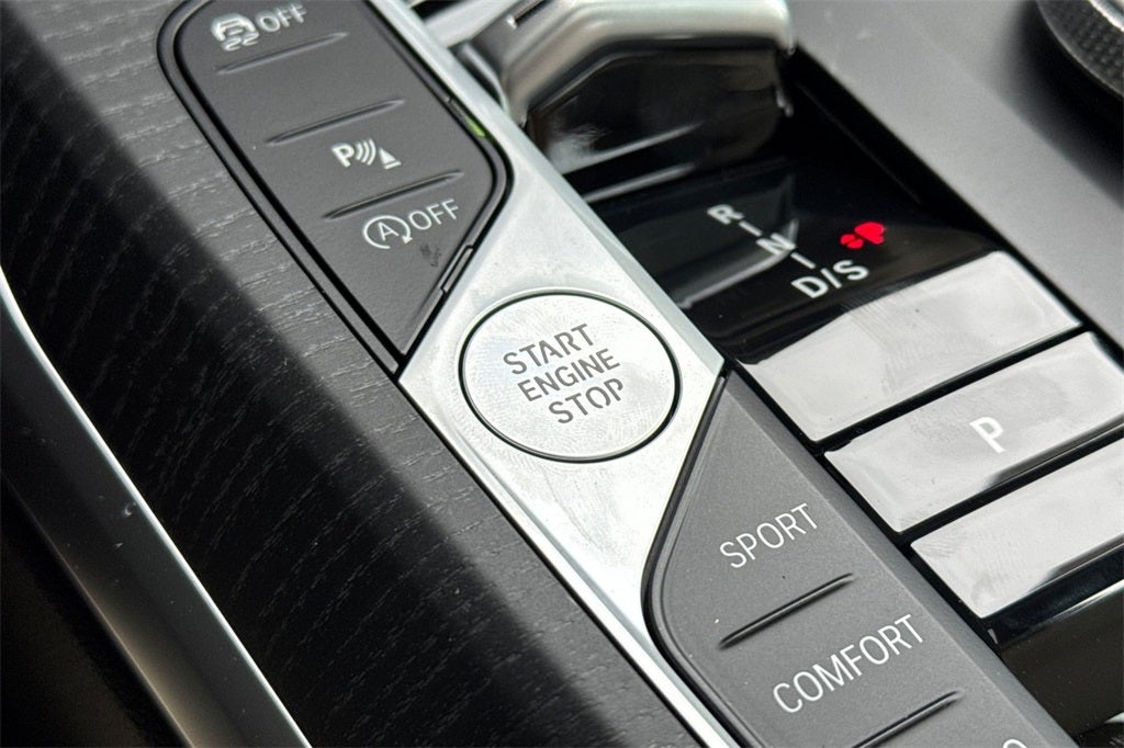 2026 BMW 3 Series 330i