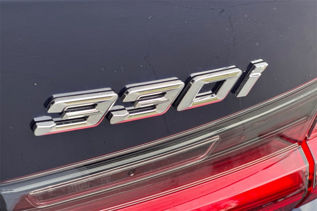 2026 BMW 3 Series 330i