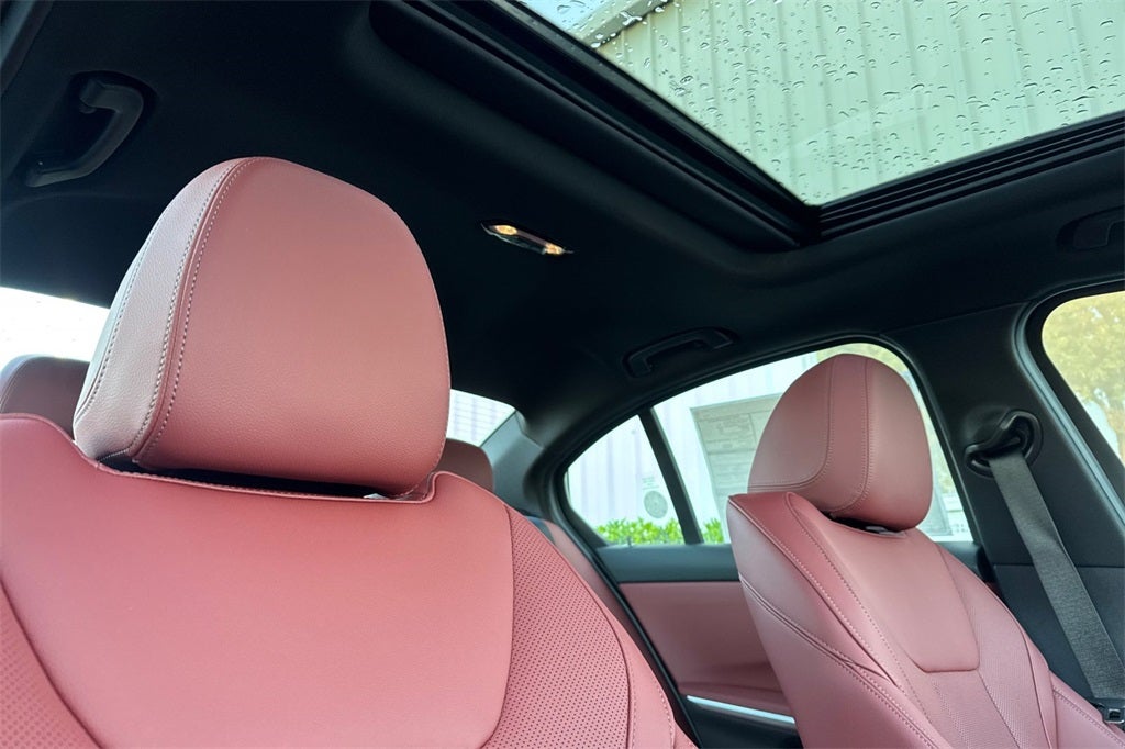 2026 BMW 3 Series 330i