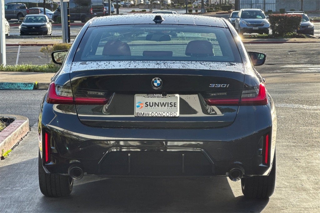 2026 BMW 3 Series 330i