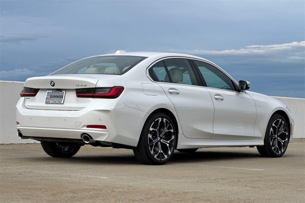 2026 BMW 3 Series 330i