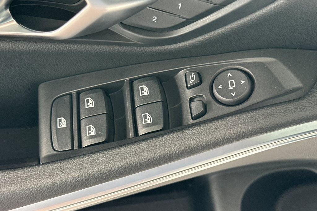 2025 BMW 3 Series 330i