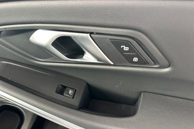 2025 BMW 3 Series 330i