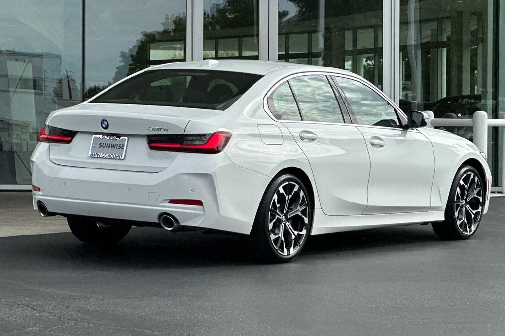 2025 BMW 3 Series 330i