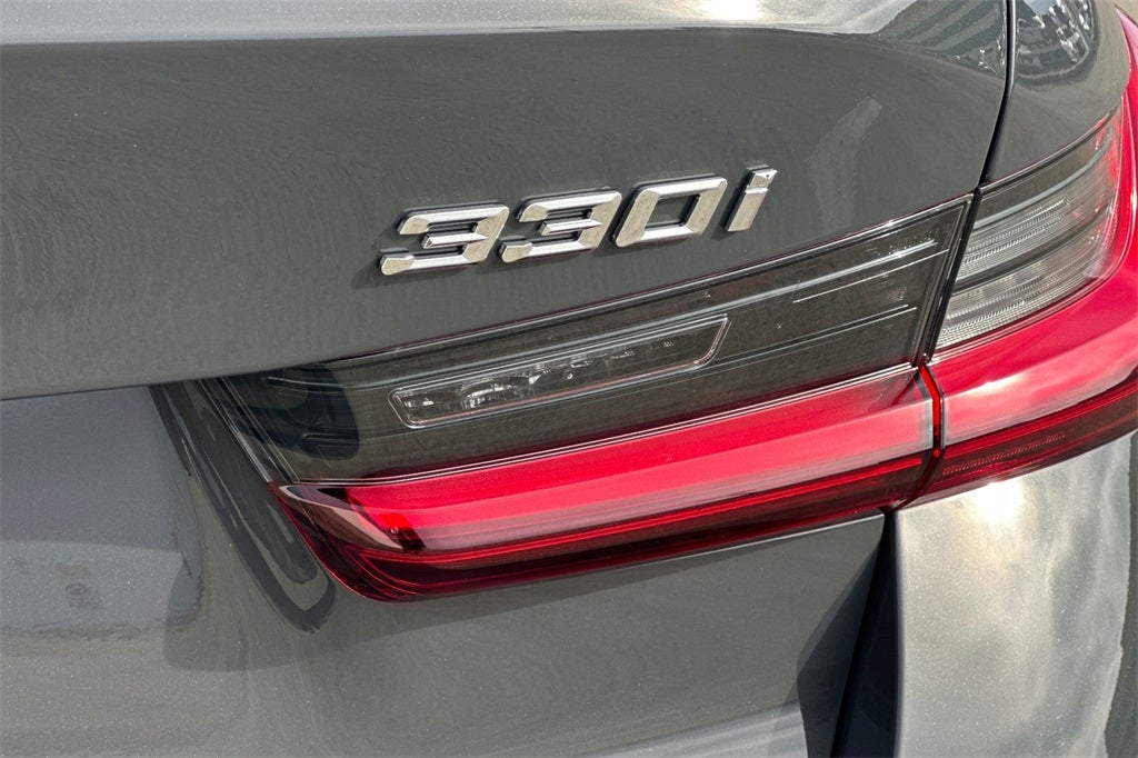 2026 BMW 3 Series 330i