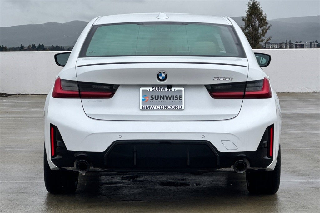 2026 BMW 3 Series 330i