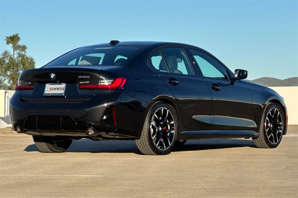 2026 BMW 3 Series 330i