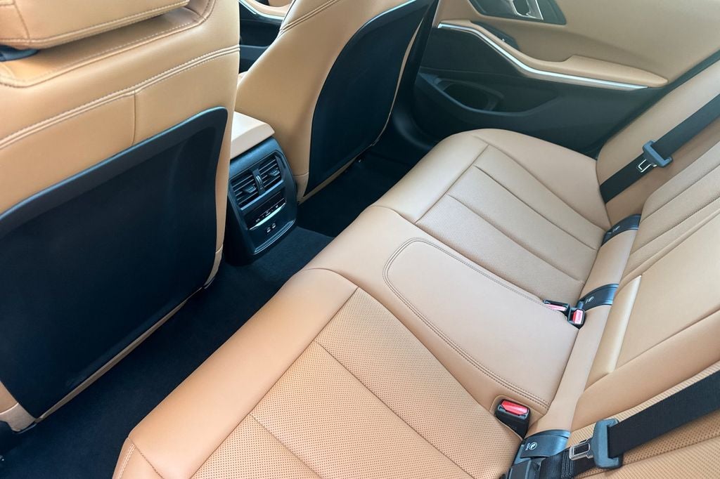 2026 BMW 3 Series 330i