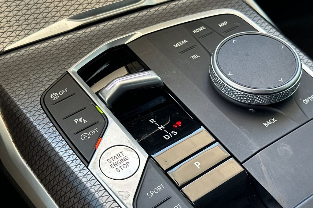 2025 BMW 3 Series 330i
