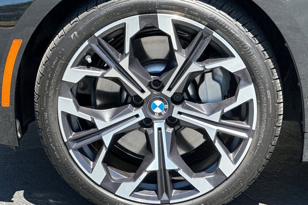 2025 BMW 3 Series 330i