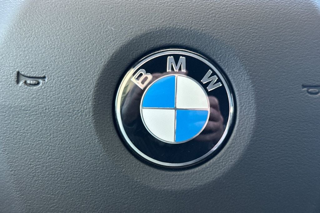 2025 BMW 3 Series 330i