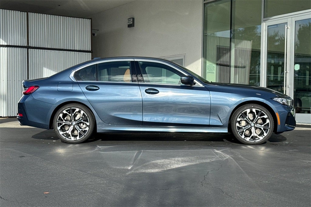 2026 BMW 3 Series 330i