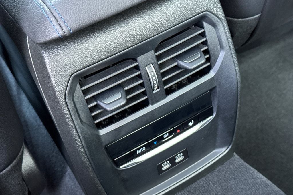 2025 BMW 3 Series 330i