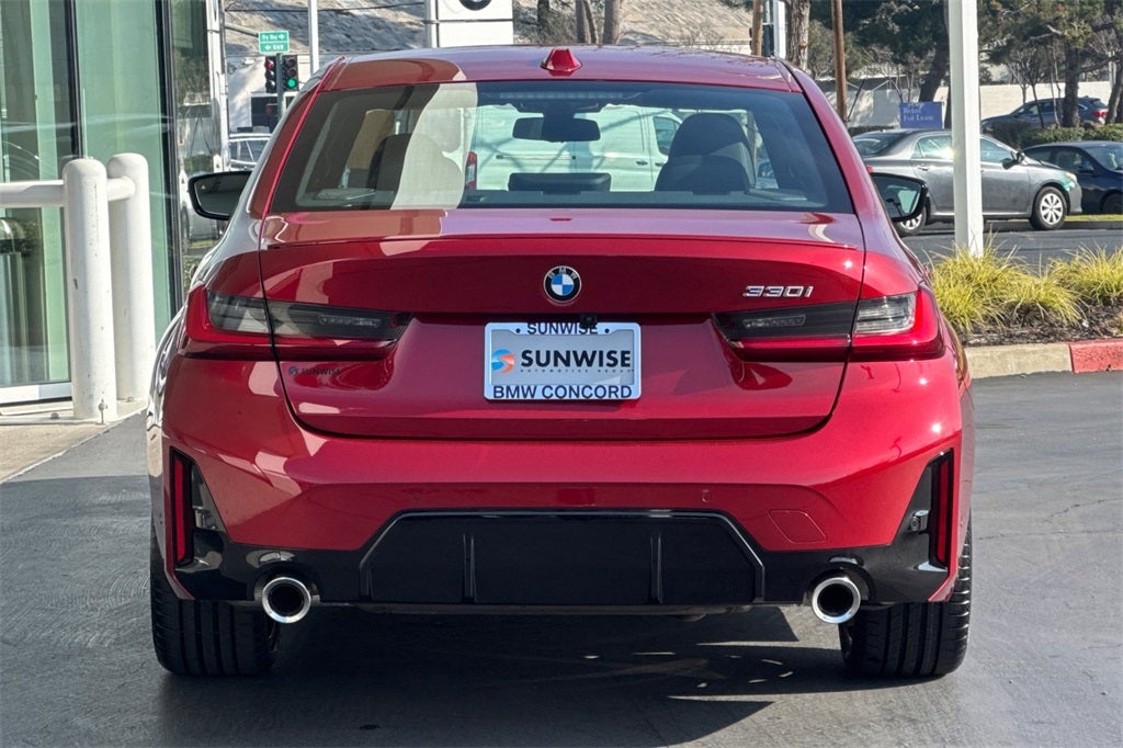 2025 BMW 3 Series 330i