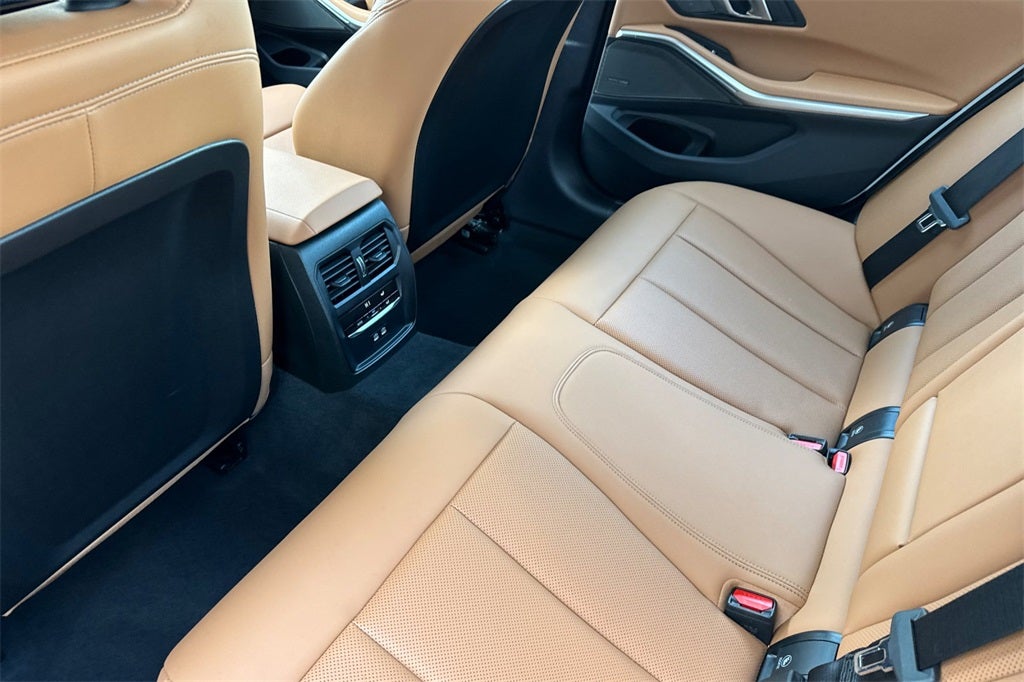 2025 BMW 3 Series 330i