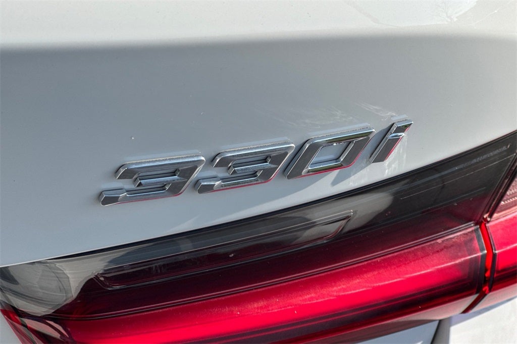 2025 BMW 3 Series 330i