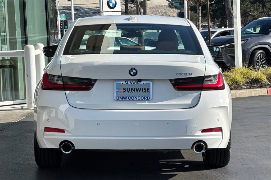 2025 BMW 3 Series 330i