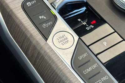 2025 BMW 3 Series 330i