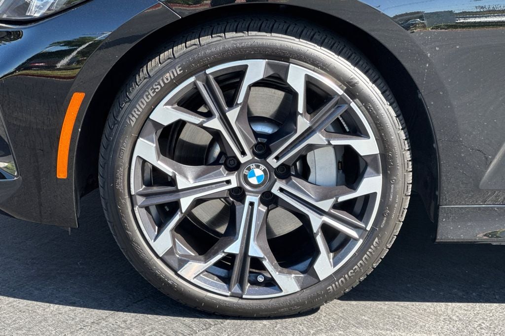 2025 BMW 3 Series 330i