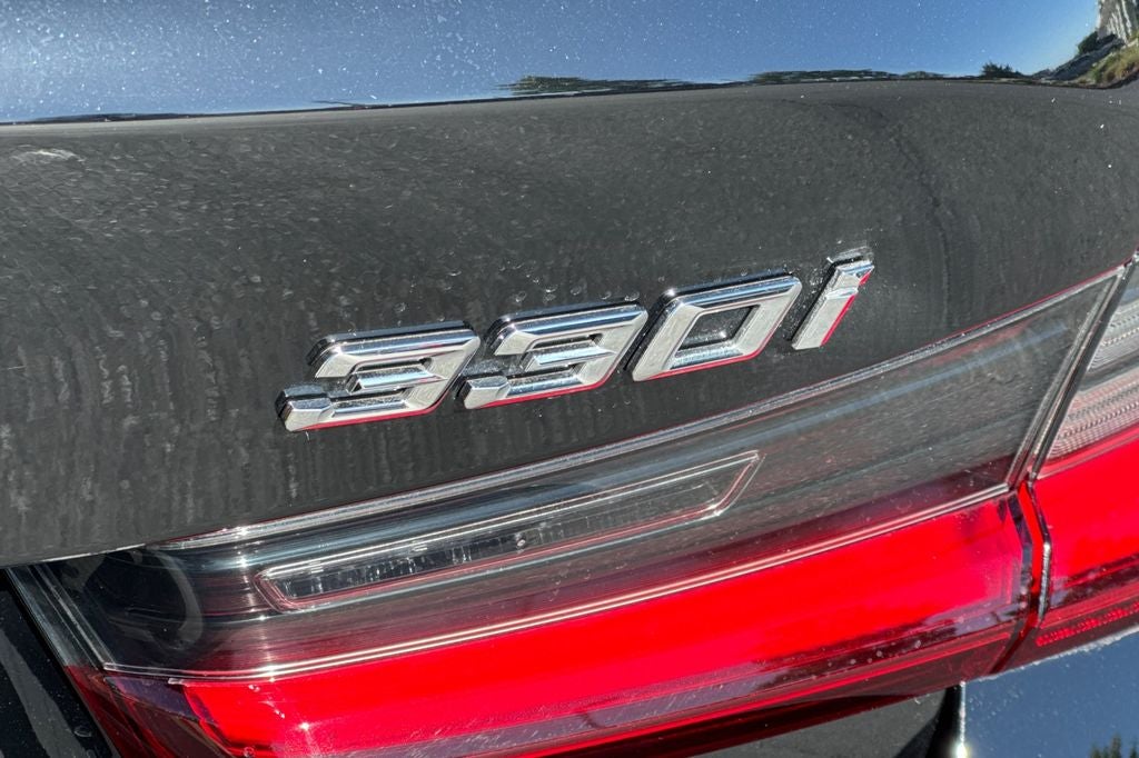 2025 BMW 3 Series 330i