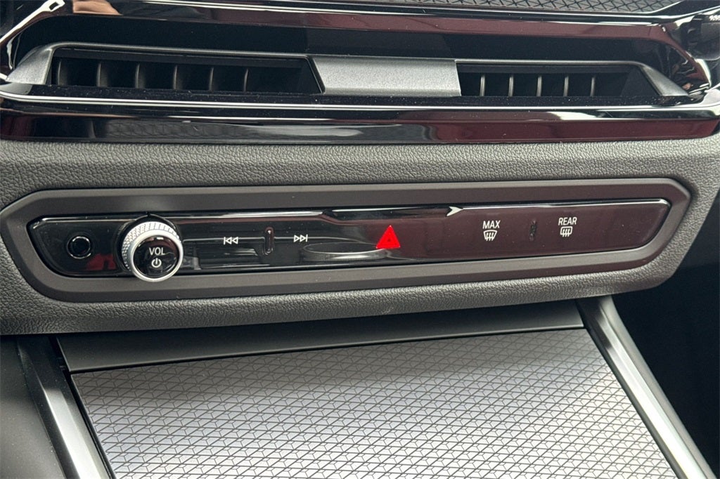 2026 BMW 3 Series 330i