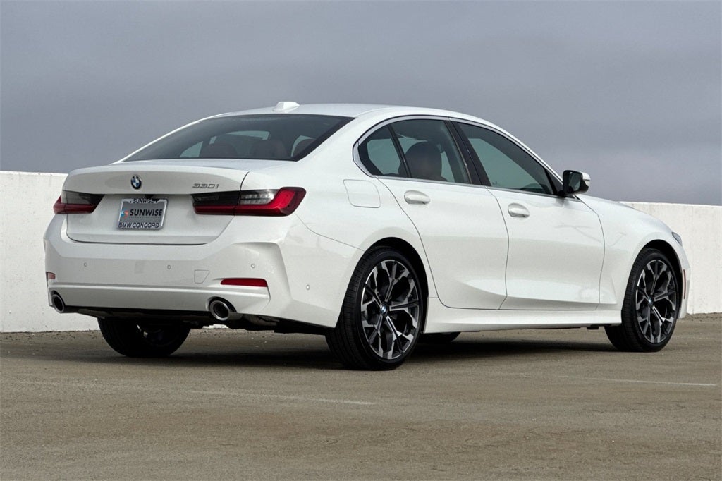 2026 BMW 3 Series 330i