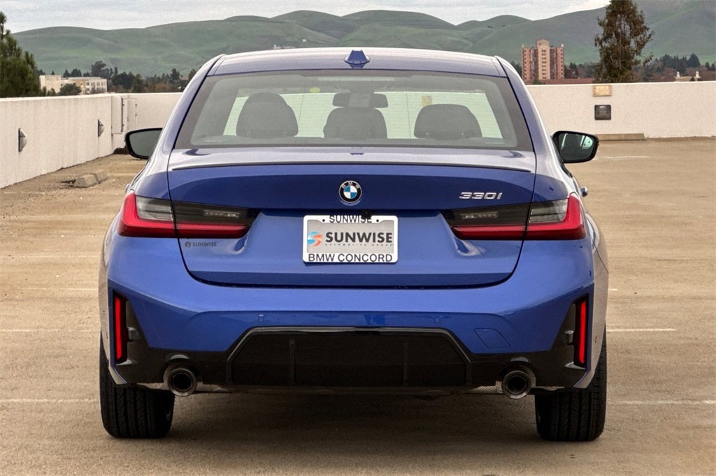 2026 BMW 3 Series 330i