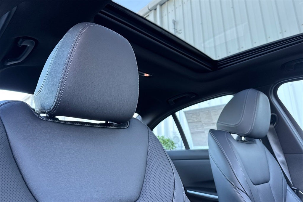 2026 BMW 3 Series 330i