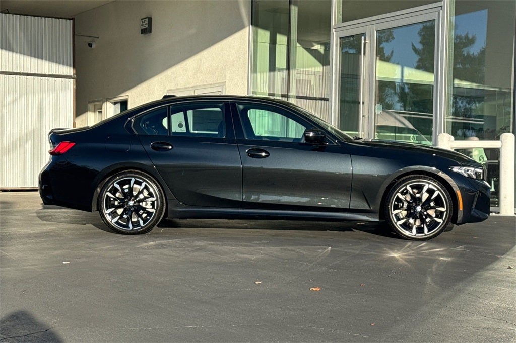 2026 BMW 3 Series 330i