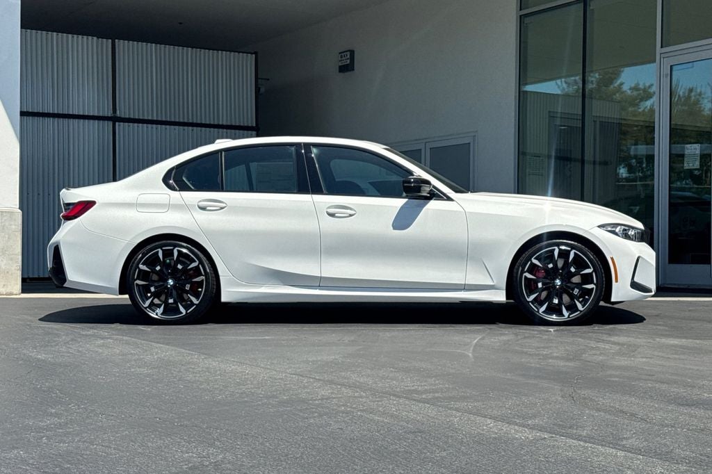 2026 BMW 3 Series 330i