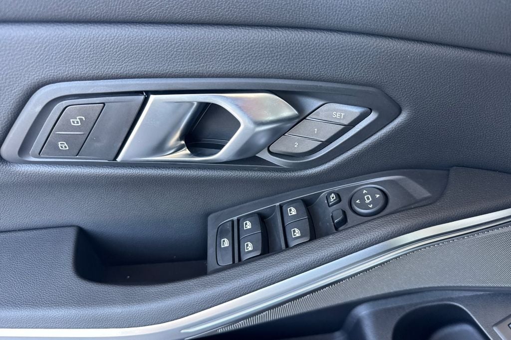 2026 BMW 3 Series 330i