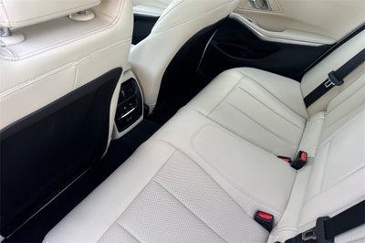 2025 BMW 3 Series 330i