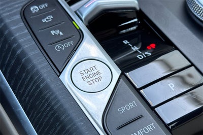 2025 BMW 3 Series 330i