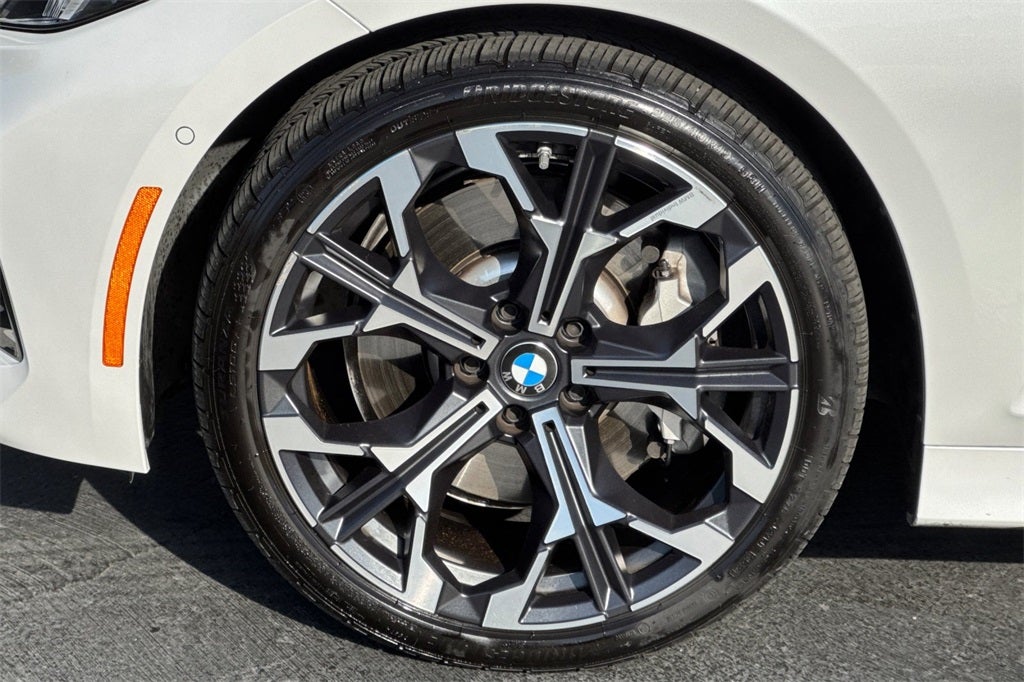 2025 BMW 3 Series 330i