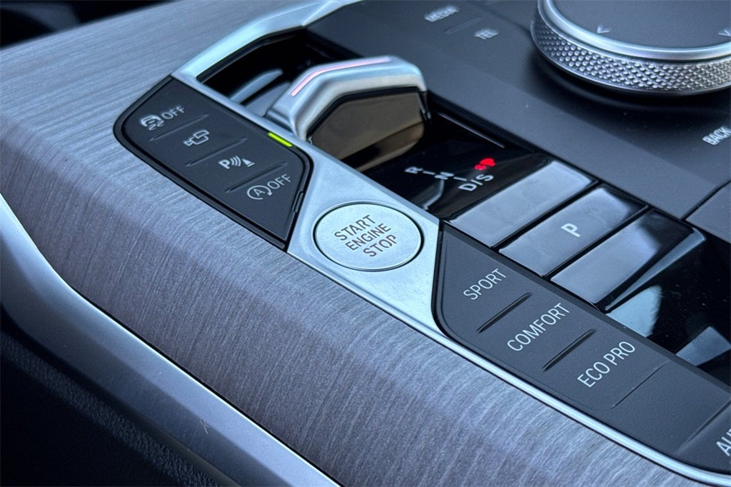 2026 BMW 3 Series 330i